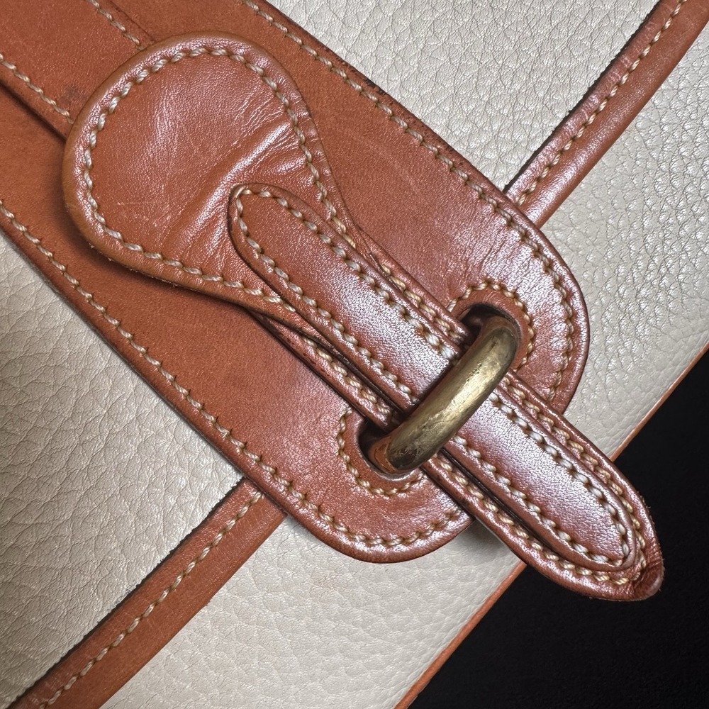 Dooney & Bourke Cream and Tan Pebbled Leather Crossbody Handbag Vintage - Picture 9 of 16